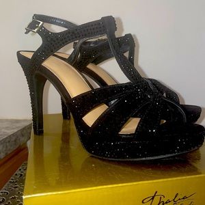 Women’s black dressy shoes with crystals by Thalia Sodi